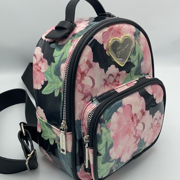 24HR DROP❗️❗️Betsey Johnson Mini backpacks (your choice) - Picture 5 of 8
